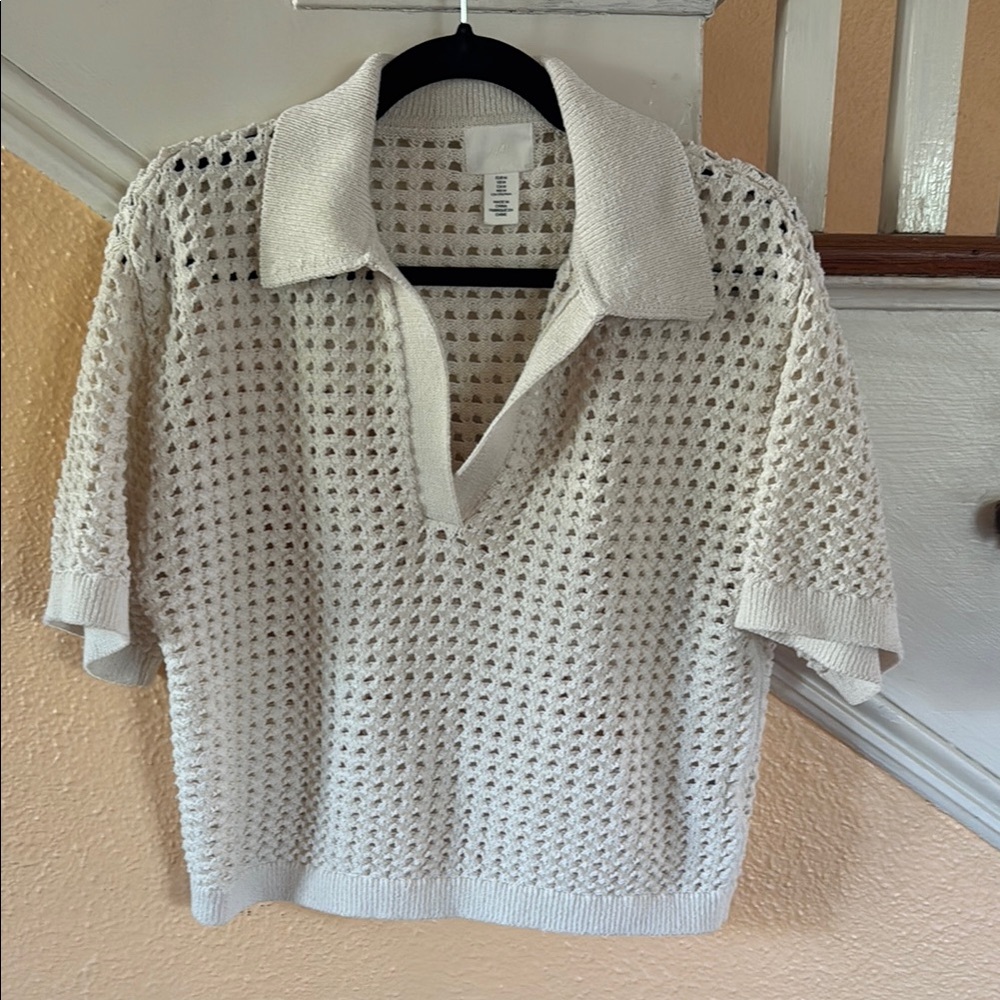 H&M Cream Cropped Polo Top